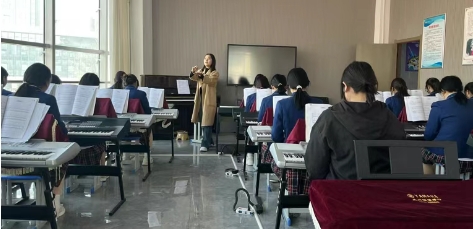 校园文字拼图・讲台边语 | 以匠心育匠心：与幼教少年同行的成长之旅